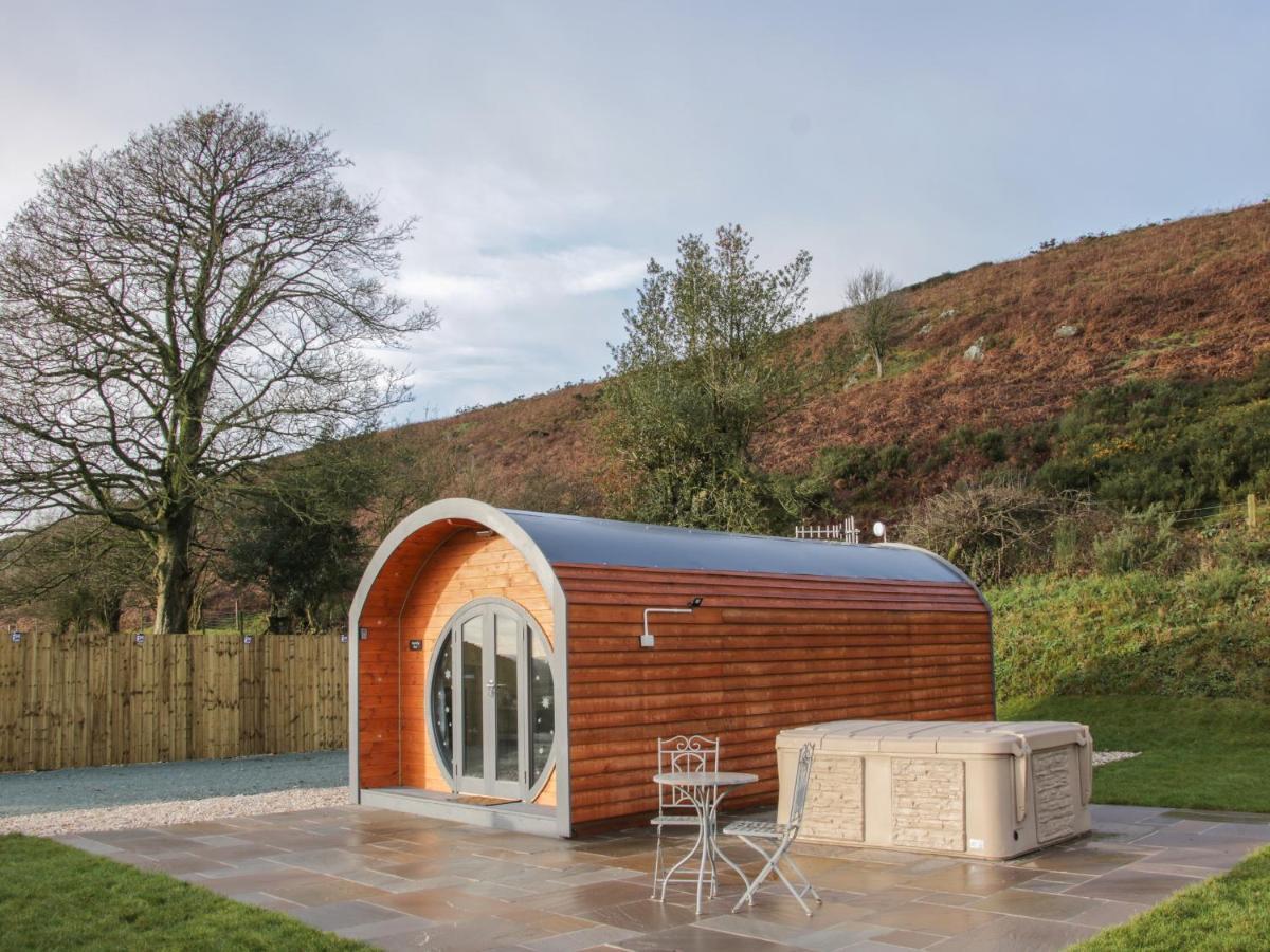 Stapeley Pod Villa Shrewsbury Exterior photo
